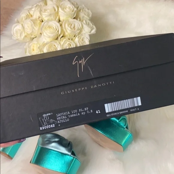 Giuseppe Zannoti Green Metallic Platform Heels size 41 - Picture 6 of 10